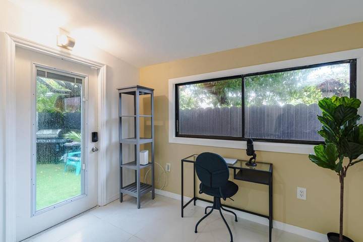 Villa pour 6 personnes, avec jacuzzi ainsi que terrasse et jardin à Miami - 2