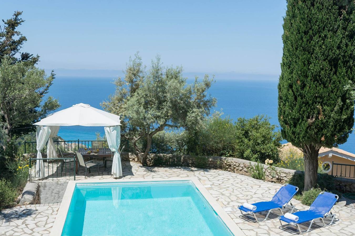 Villa mit Pool und majestätischem Meerblick in Agios Nikitas, Griechenland