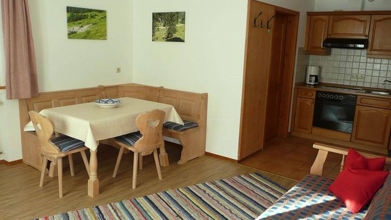 Ganze Ferienwohnung, Ferienwohnung für 2 Personen (49 m²) in Oberammergau in Oberammergau, Bayerische Alpen