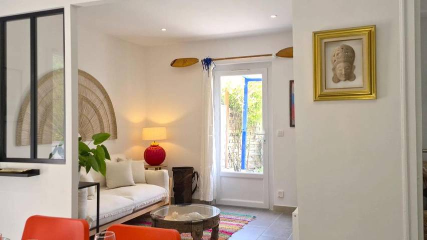 Location de vacances pour 2 personnes, avec jardin et vue à Roquefort-la-Bédoule - 3