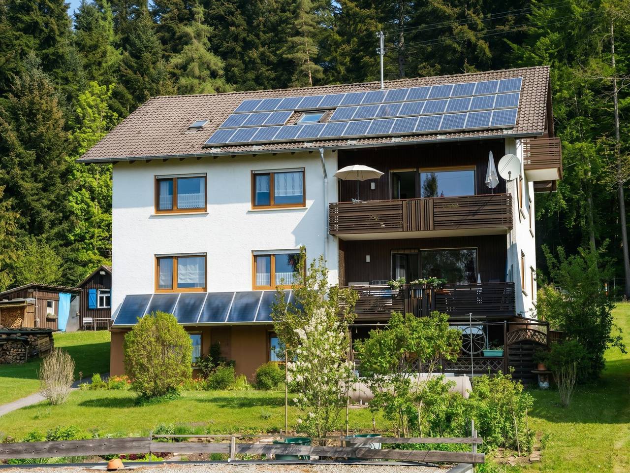 Ganze Wohnung, Geräumige Ferienwohnung mit Kamin im Schwarzwald in Waldachtal, Nordschwarzwald