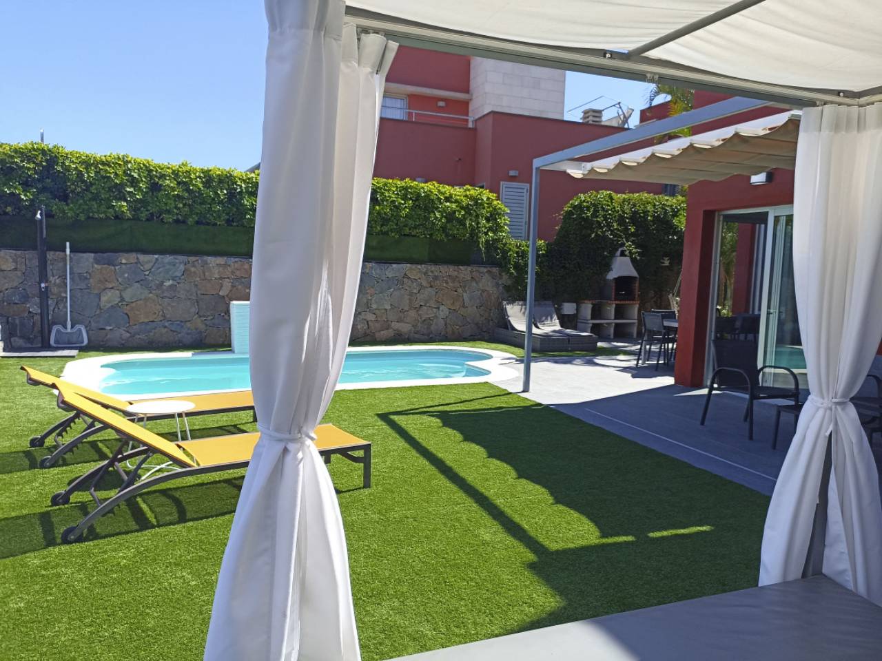 Villa für 4 Personen mit Schwimmbad und balinesi in Salobre, San Bartolomé de Tirajana