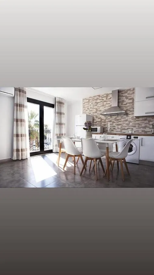 Apartamento de vacaciones para 4 personas, con balcón - 1