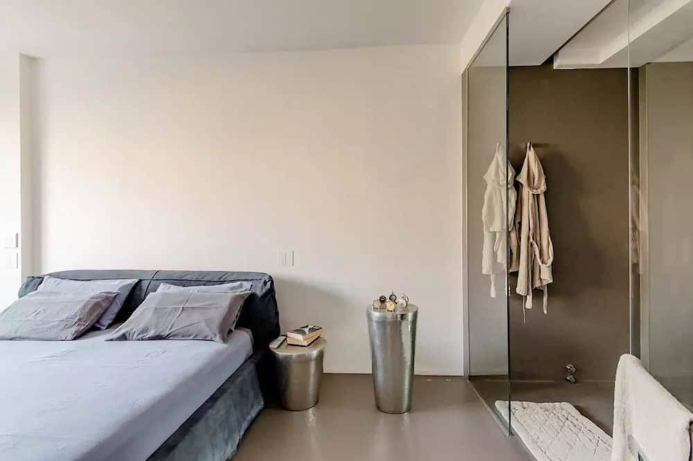 Entire apartment, Pieno centro storico a poche centinaia di metri dal mare, appartamento di 95 mq  in Pesaro, Valle del Metauro