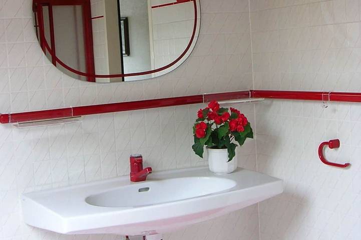Ganze Wohnung, Apartment WIENERWALDruhige,verkehrsgünstige,Villen-Grünlage, haustierfreundlich in Wien, Donau Niederösterreich