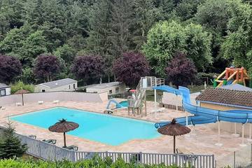 Camping pour 6 Personnes dans Chazelles-sur-Lyon, Montbrison, Photo 4