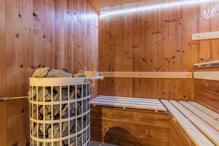 Gîte pour 6 personnes, avec sauna ainsi que jardin et terrasse, animaux acceptés à Bessans - 3