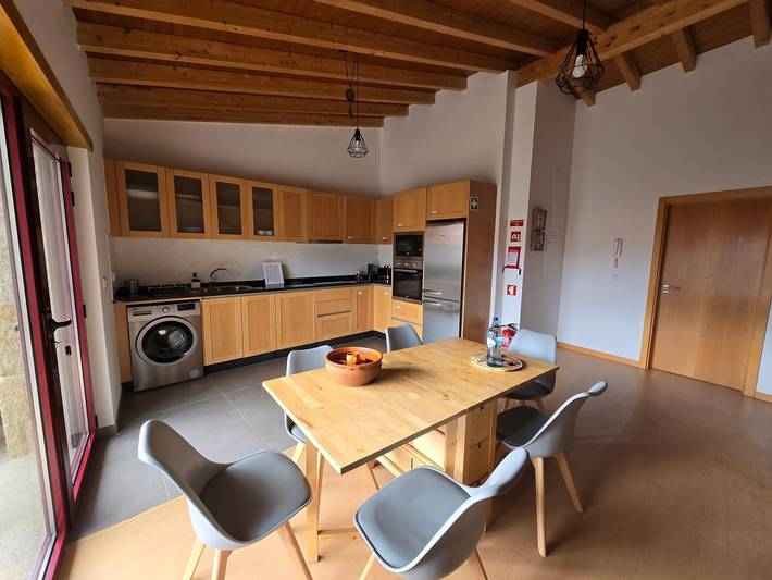 Casa rural para 10 personas, con Balcón además de Terraza y Jardín en Distrito de Viseu - 2