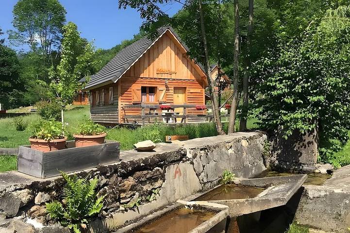 Gîte pour 5 personnes, avec jardin, animaux acceptés à Massat