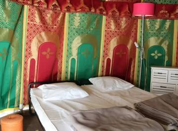 Tente pour 4 Personnes dans Sauxillanges, Région de Besse-et-Saint-Anastaise, Photo 3