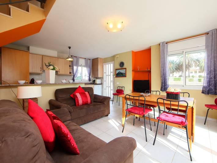 Location de vacances pour 8 personnes, avec vue et piscine ainsi que jardin et balcon à L'Ampolla - 3