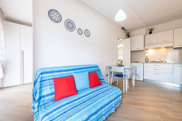 Entire apartment, Holiday Apartment Stella Azzurra with Sea View, A/C & Balcony; Wifi in Crabonaxa/Villasimius, Villasimius