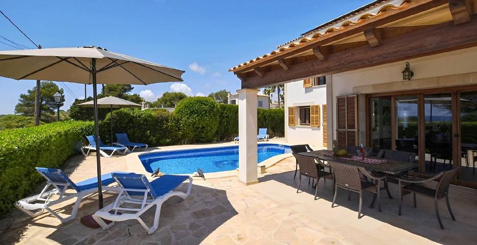 Ferienhaus für 6 Personen, mit Terrasse und Garten in Cala Mondrago