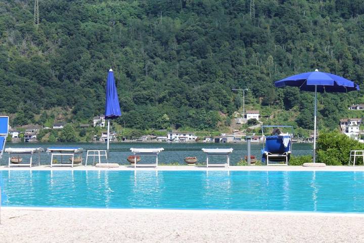 Gîte pour 4 personnes, avec jardin ainsi que vue et piscine dans Brusimpiano - 3