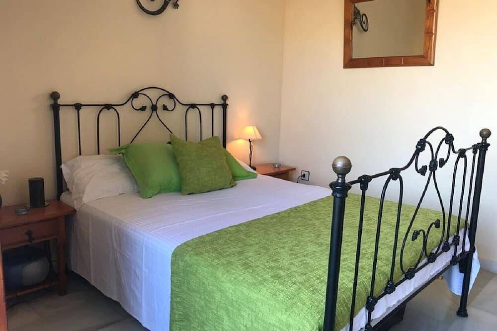 Ganze Wohnung, 2 Schlafzimmer, 2 Badezimmer, großer Gemeinschaftspool in El Palmeral, Mojácar