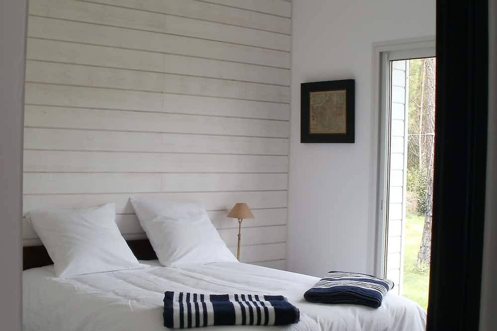 La Maison Bleue - Luxury Villa With Heated Pool in Lège-Cap-Ferret, Arcachon region