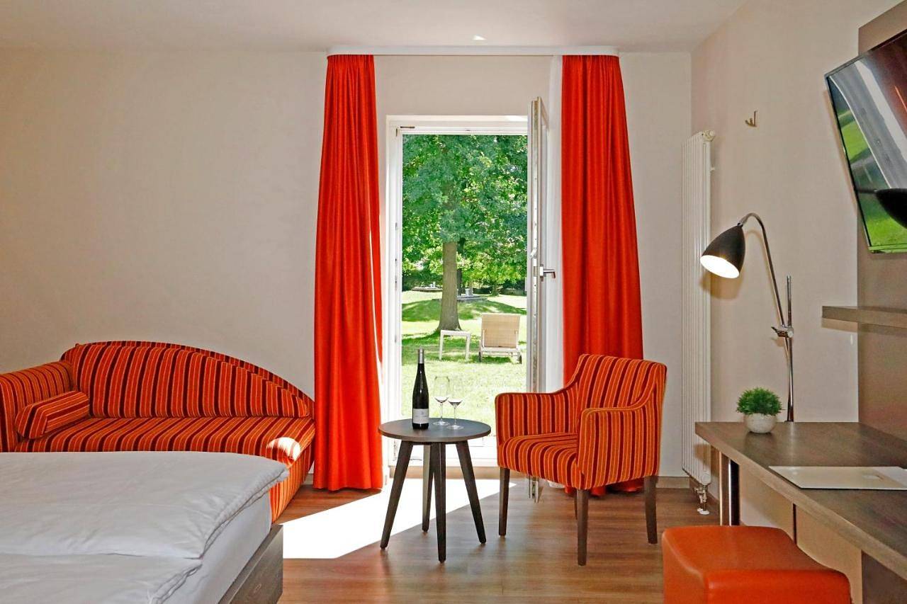 Landhotel Altes Wasserwerk Gbr in Freinsheim, Pfälzer Rheinebene
