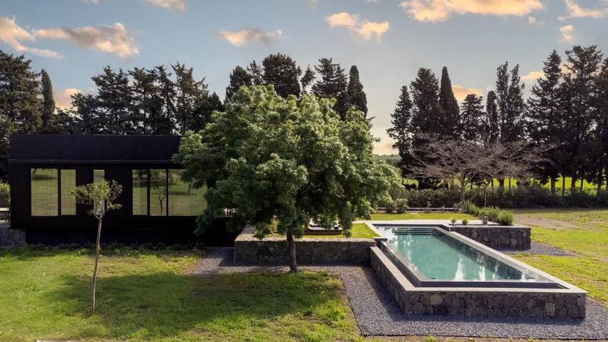 Casale per 2 persone, con idromassaggio e giardino nonché piscina in 
