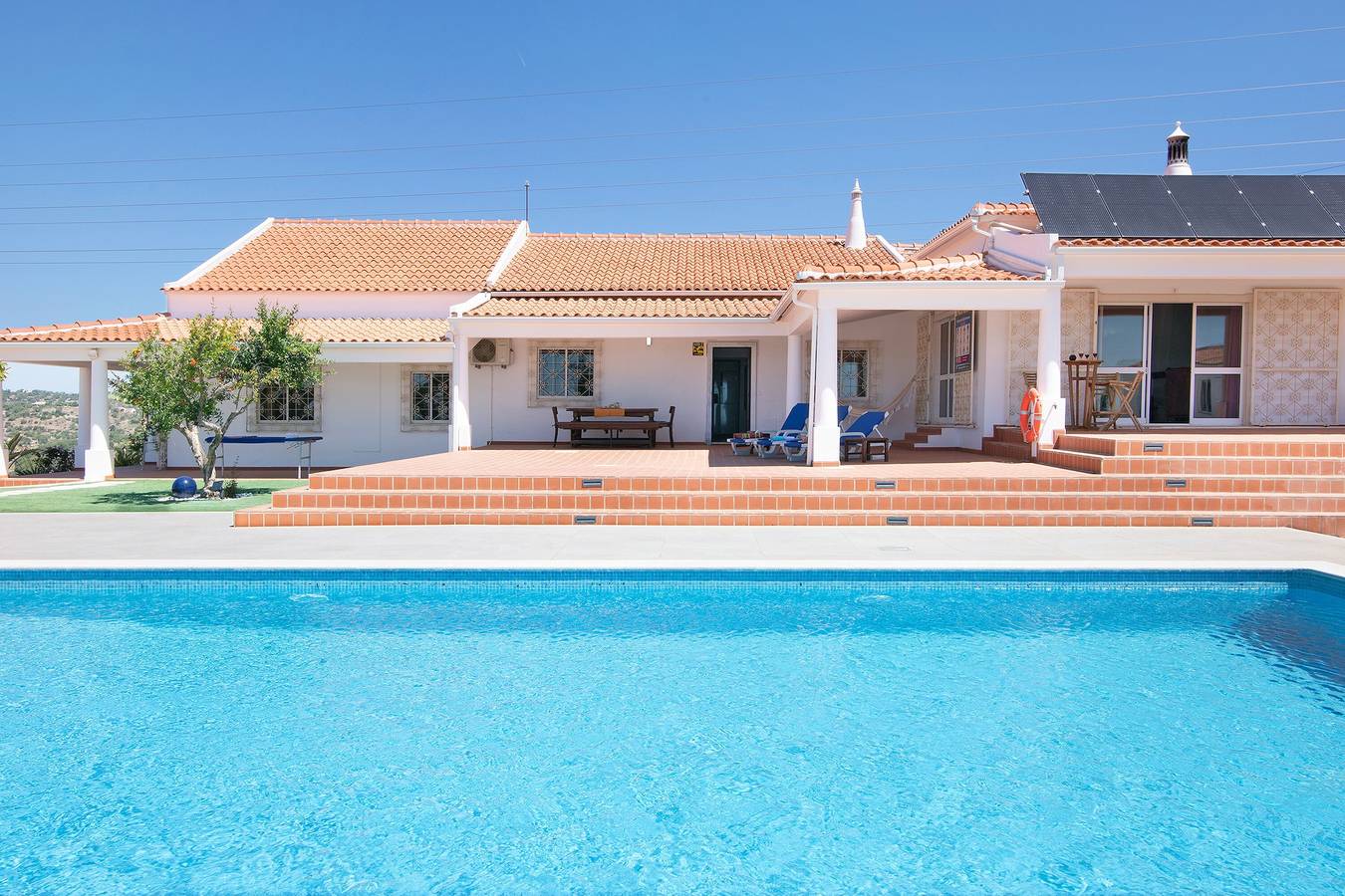 Villa 'Monte Do Pataco' com Piscina Privada, Terraço Privado e Wi-Fi in Paderne, Distrito de Faro