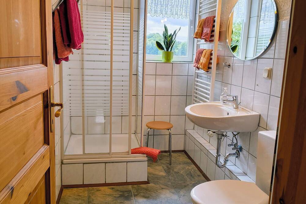 Ganze Wohnung, Gemütliche Ferienwohnung mit sichtbarem Fachwerk, von Wald und Wiesen umgeben in Amelith, Bodenfelde