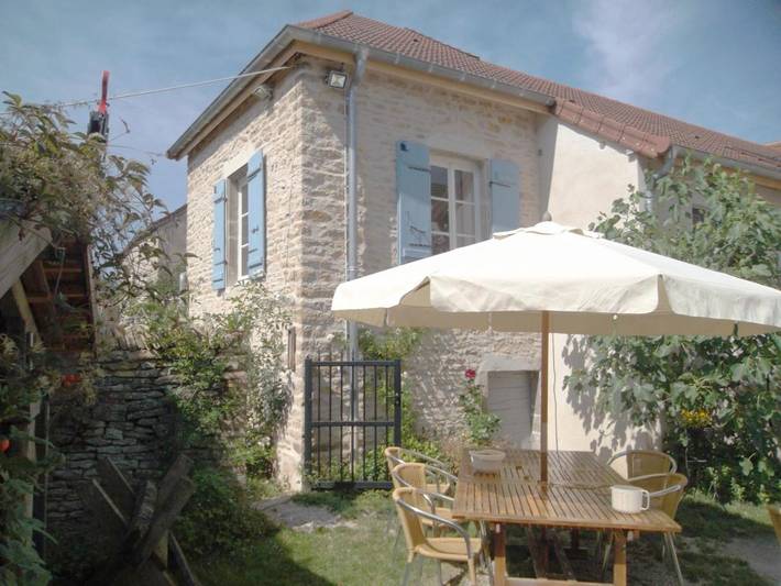 Location de vacances pour 6 personnes, avec vue et jardin, animaux acceptés à Santenay - 2