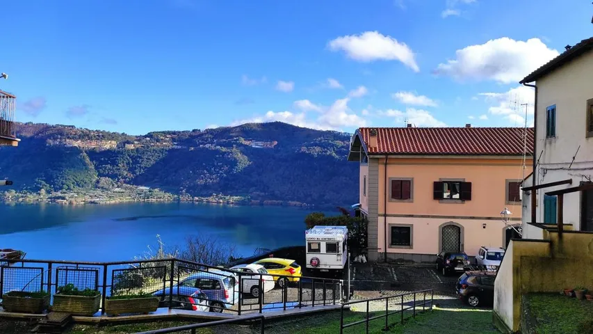 Apartamento de vacaciones para 6 personas, con vistas al lago y vistas - 1