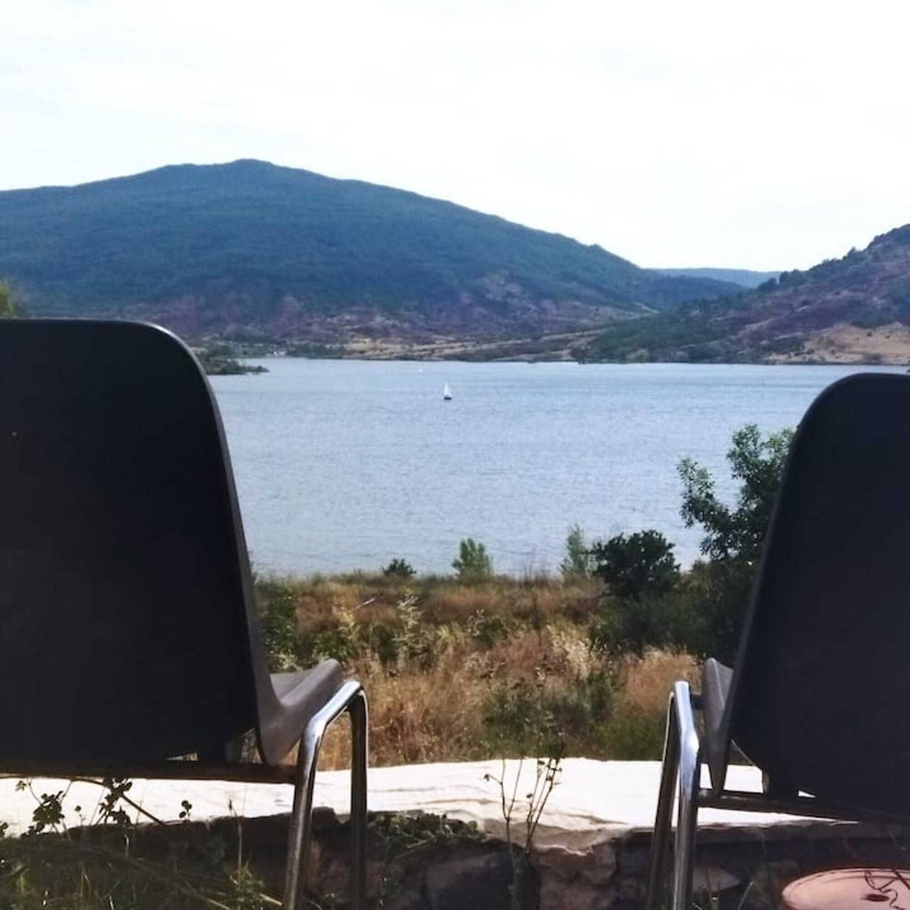 Ganze Wohnung, Appartement „Les Trésors Du Lac“ mit Seeblick, Wlan und Klimaanlage in Lodève und Umgebung