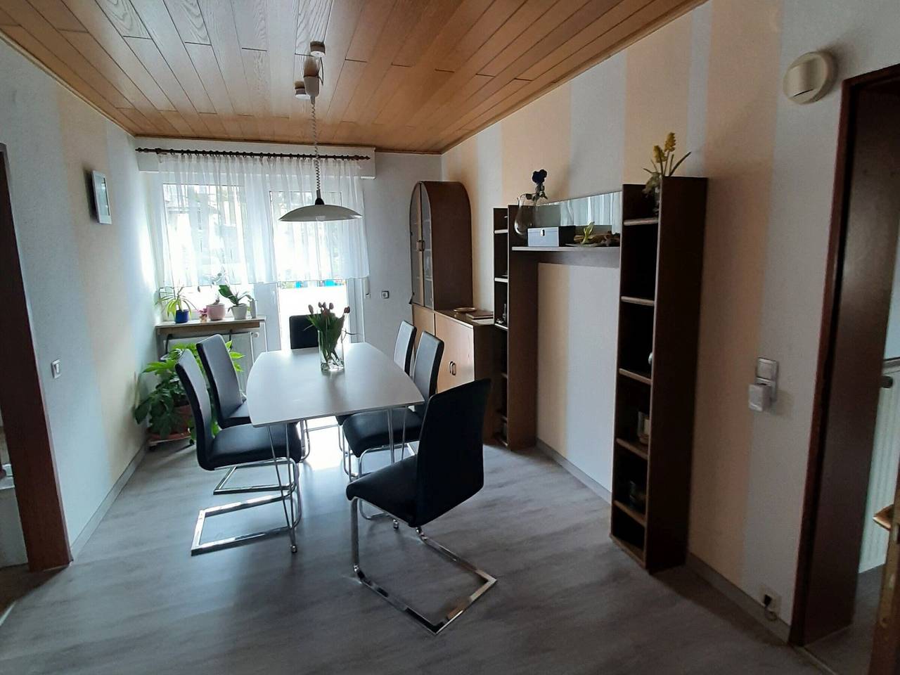 Ganze Wohnung, Gierske Ferienwohnung mit Bergblick und Gemeinschaftsgarten in Olsberg, Hochsauerlandkreis