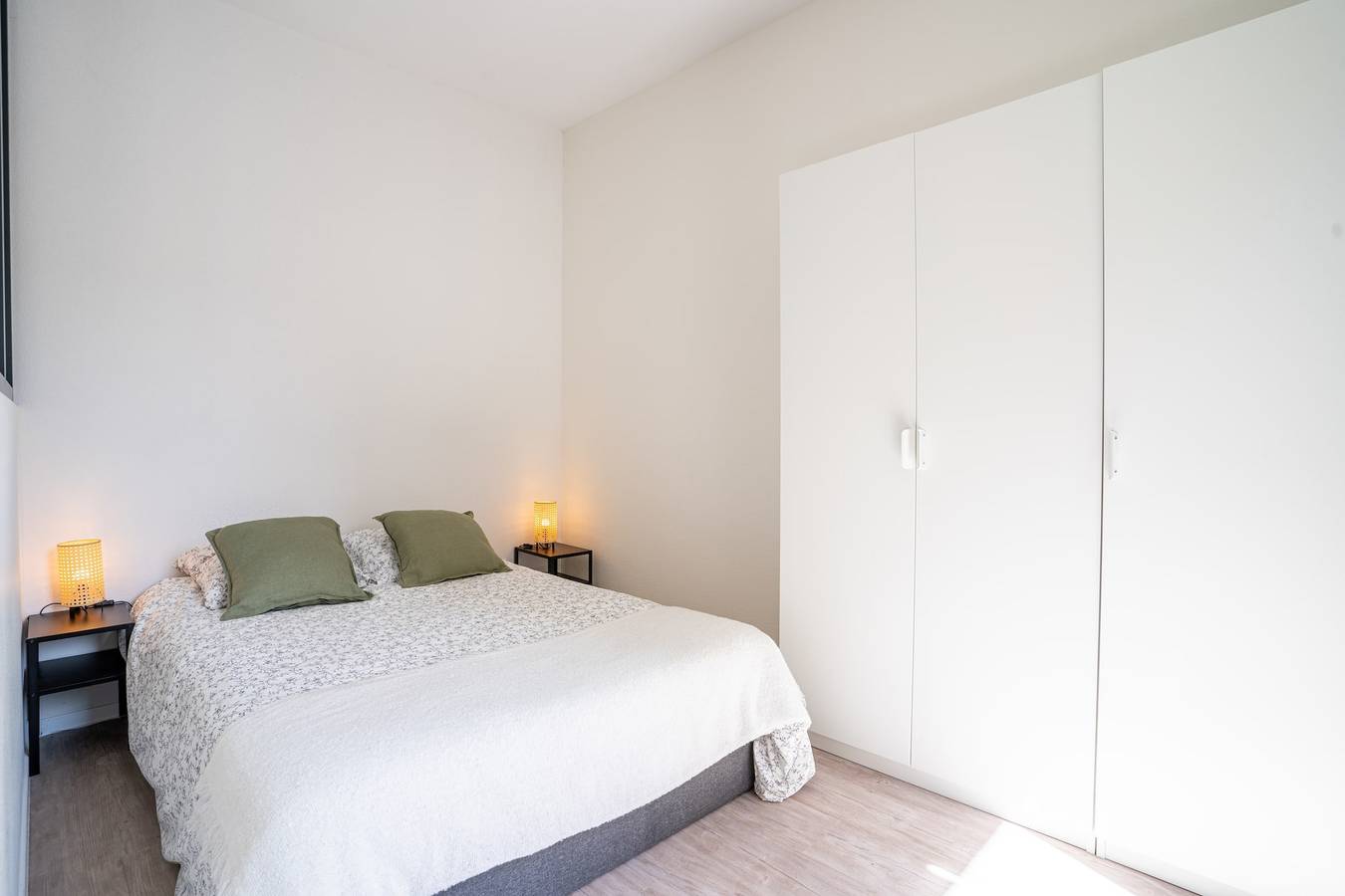 Appartement entier, 06Bz - Appartement moderne au cœur du port in Nice, Côte méditerranéenne (France)