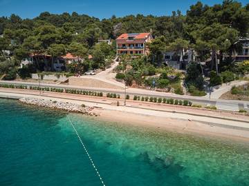 Apartment for 3 People in Losinj, Kvarn Bay, Photo 1
