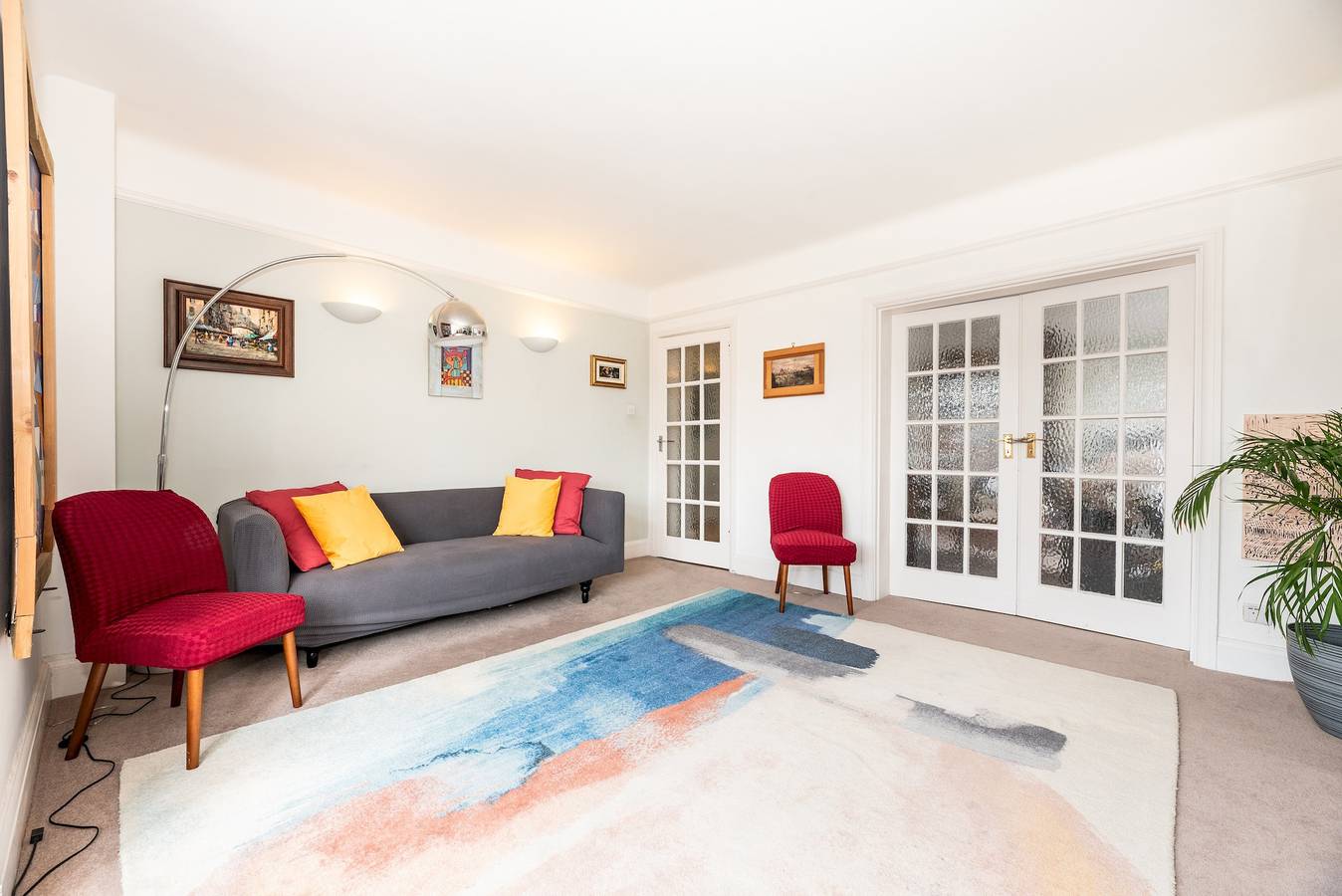 Entire apartment, Riverside Serenity near Kingston and Hampton Court - Pass the Keys in Surbiton, London