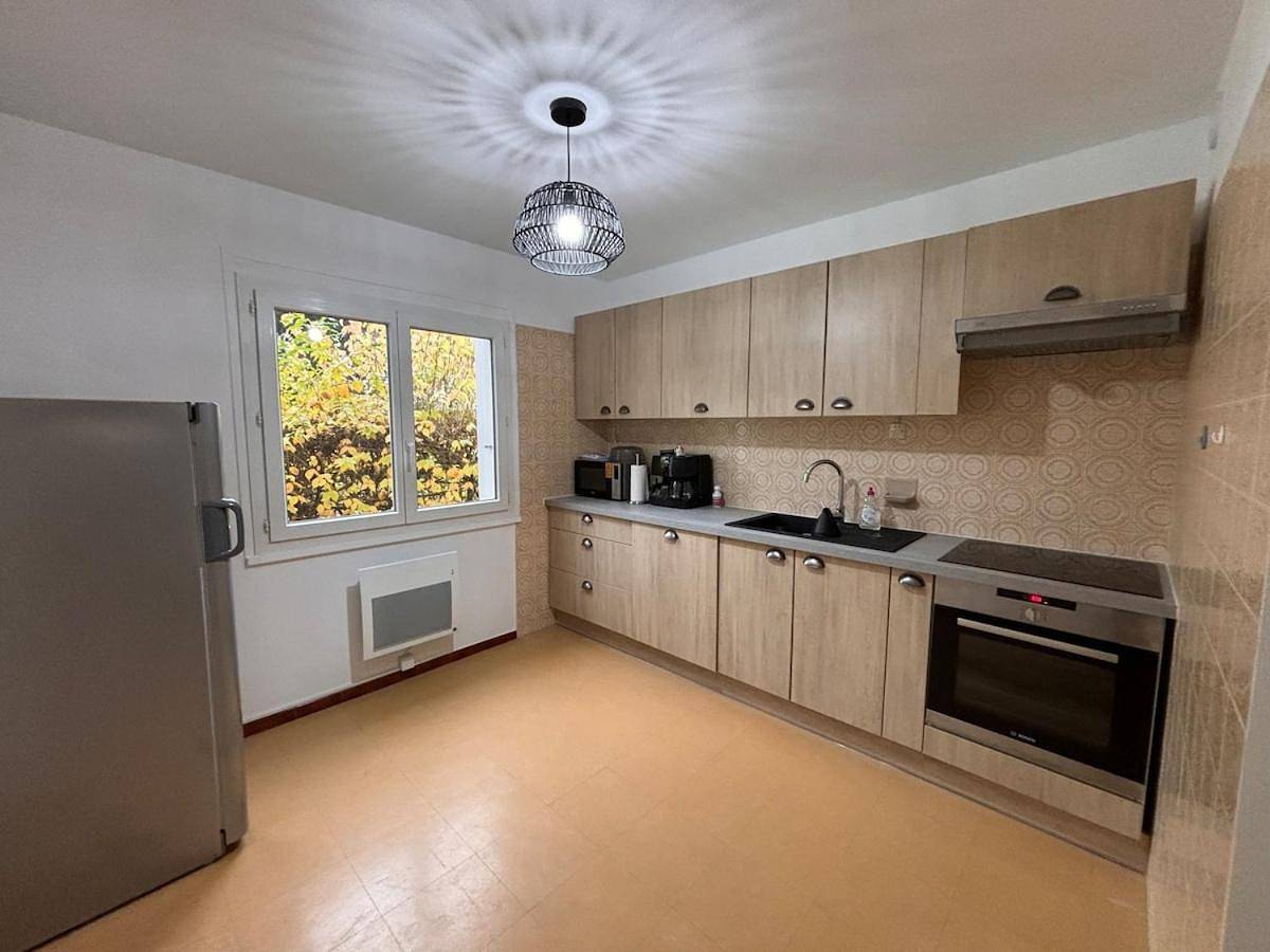 Appartement entier, Two-Bedroom Apartment in Saint-Laurent-Nouan, Sologne