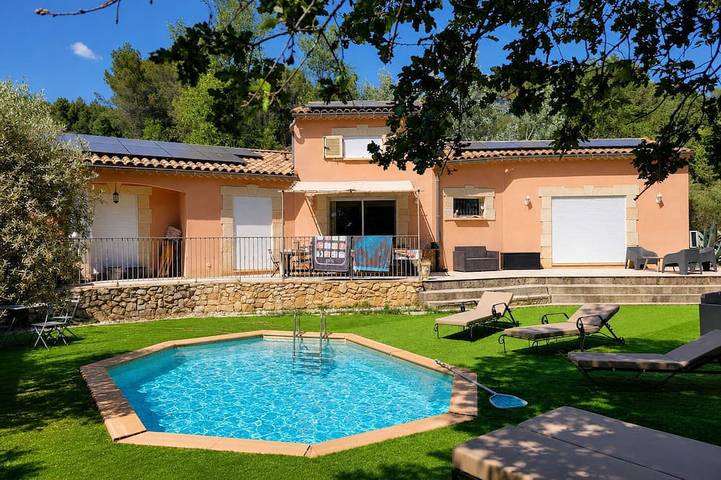 Villa pour 10 personnes, avec jardin