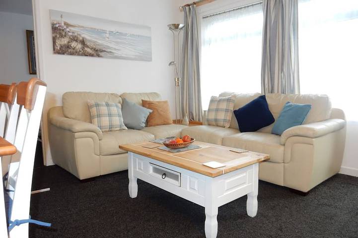 Chalet for 4 people, with garden in Dartmouth
