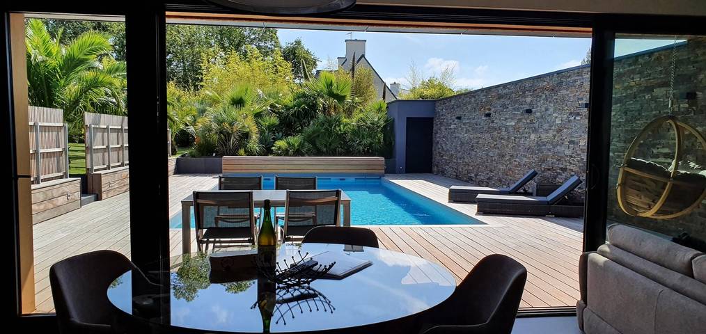 Gîte pour 2 personnes, avec piscine ainsi que jardin et terrasse à Pleumeur-Bodou - 3