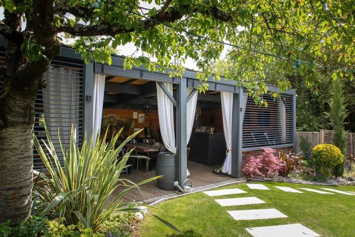 Gîte pour 7 personnes, avec vue et piscine ainsi que balcon et jardin à Thoiry (Ain) - 3