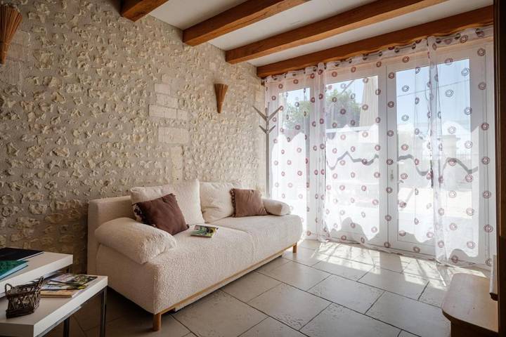 Maison d’hôte pour 6 personnes, avec vue ainsi que piscine et jardin en Charente - 4
