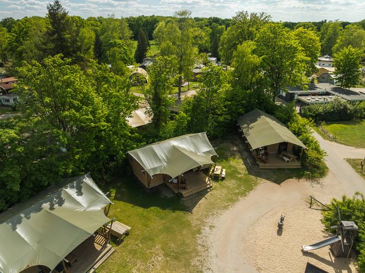 Camping für 8 Personen, mit Terrasse und Balkon/Terrasse in Overijssel - 4