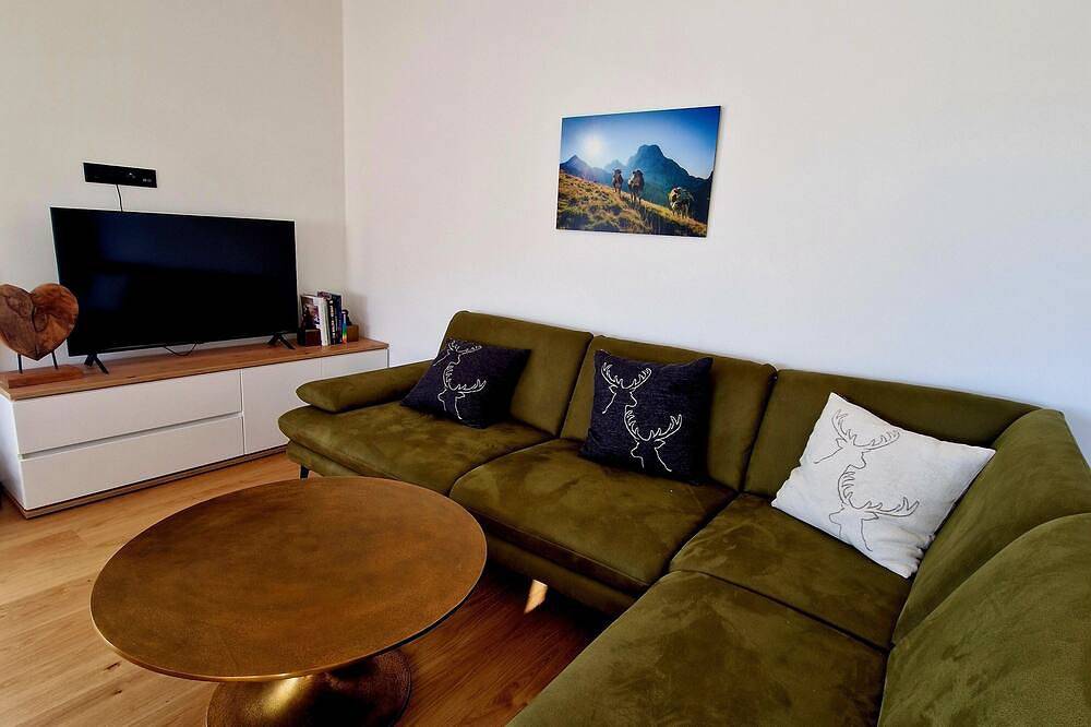 Ganze Wohnung, Stilvoll eingereichtete Traum-Ferienwohnung in Lendorf, Lieser-Maltatal