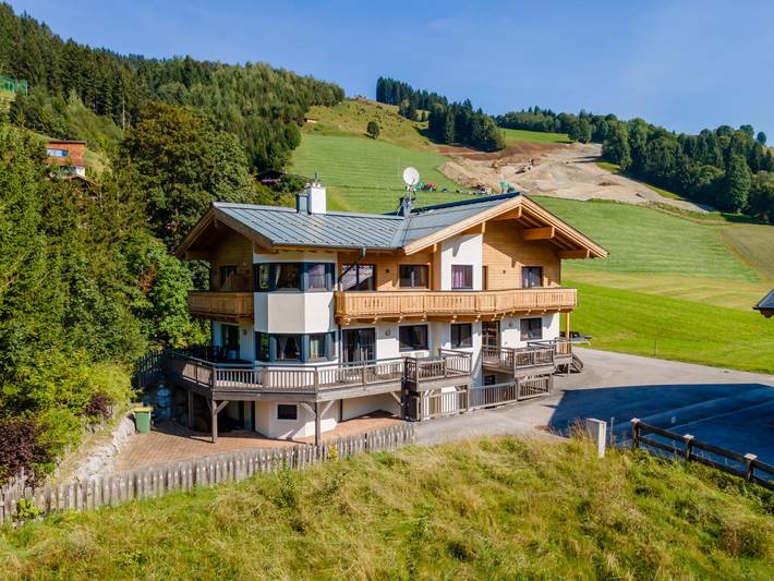 Ferienwohnung für 9 Personen, mit Balkon/Terrasse und Terrasse in Hinterglemm