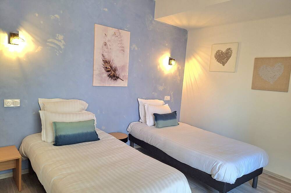Double room \"Nuage\" - Domaine de la Mautanne **** in Sainte-Tulle, Parque natural regional del Luberon