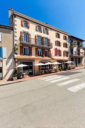 Hôtel pour 4 personnes, avec jardin à Pontgibaud