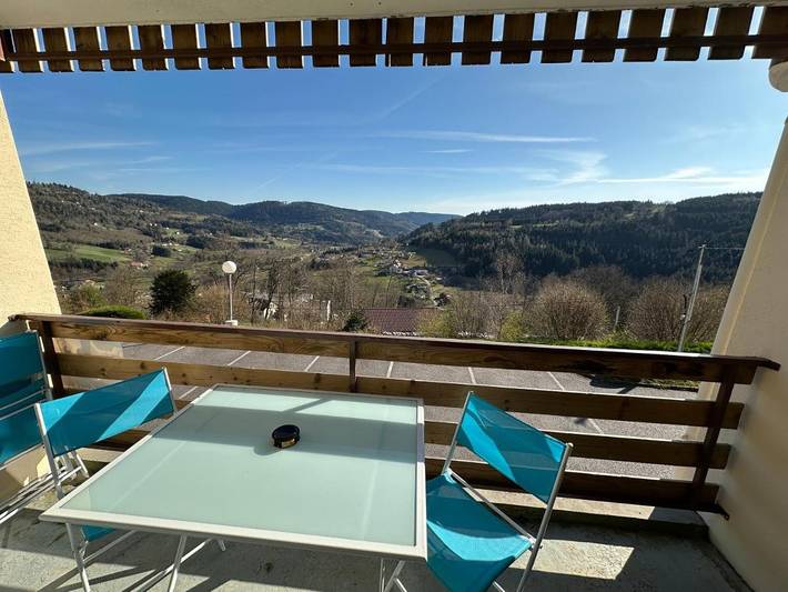 Location de vacances pour 4 personnes, avec terrasse et vue, animaux acceptés à Le Tholy
