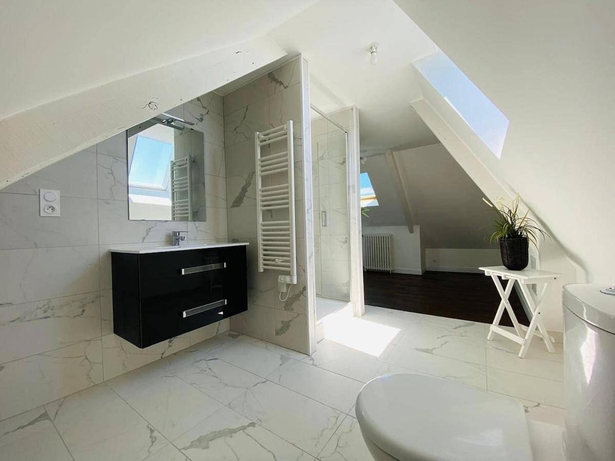 Five-Bedroom House in Locminé, Région de Pontivy