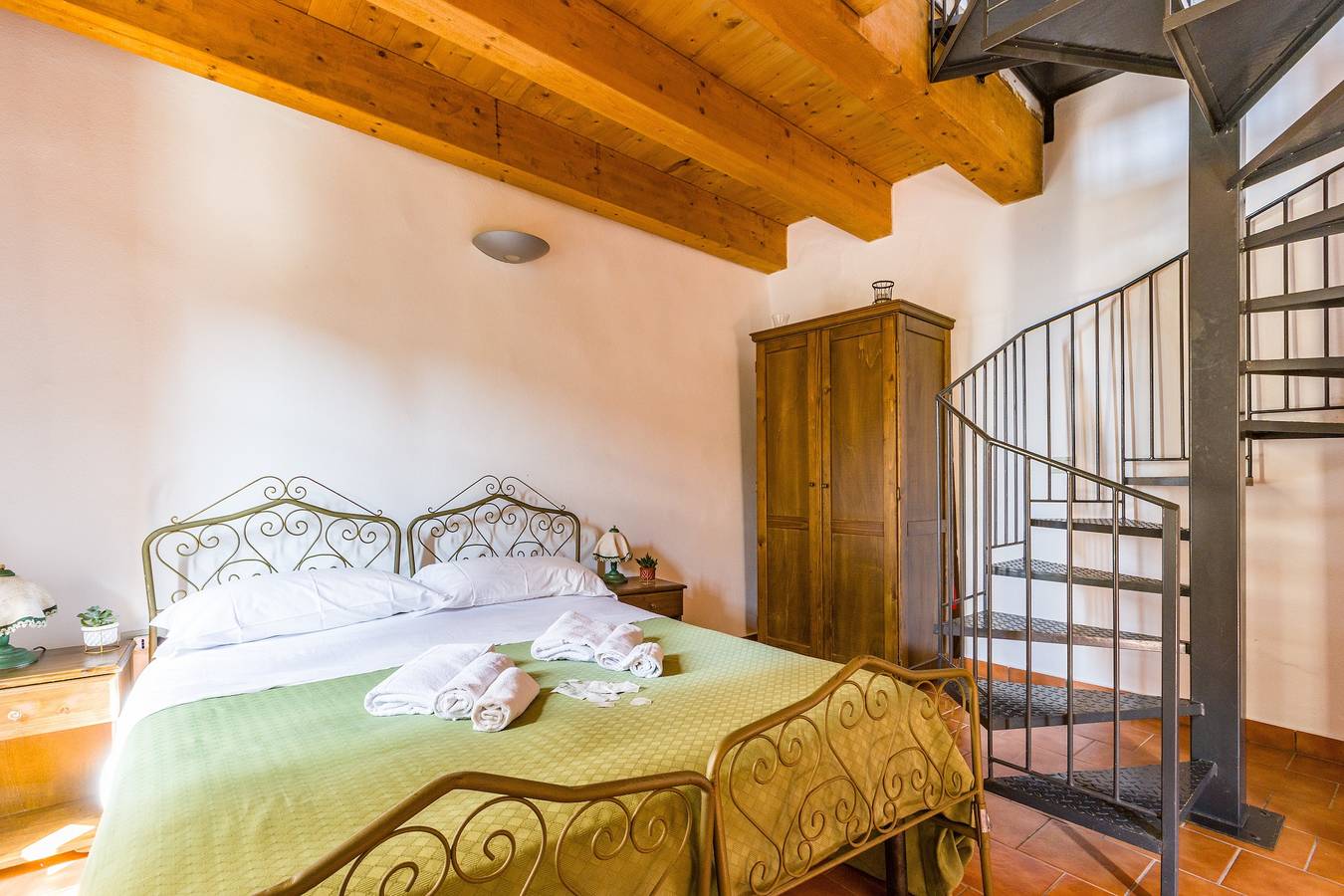 Camera 'Casa Dello Aromatario' con Terrazza Privata in San Marco d'Alunzio, Monti Nebrodi