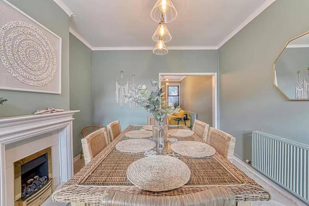 Three-Bedroom House in Hereford, Herefordshire