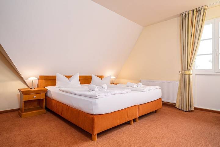 Ferienhaus für 10 Personen, mit Terrasse und Garten in Dierhagen - 2