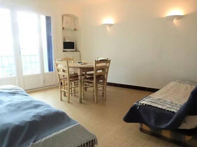 Ganze Wohnung, Wohnung für 4 Personen im Dorf Grimaud in Grimaud, Mittelmeerküste (Frankreich)