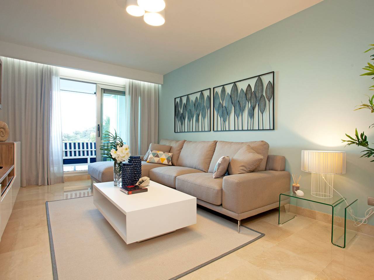 Ganze Wohnung, Moderne Wohnung in Ojén mit Pool und Parkplatz in Urbanizacion Las Jacarandas, Ojén