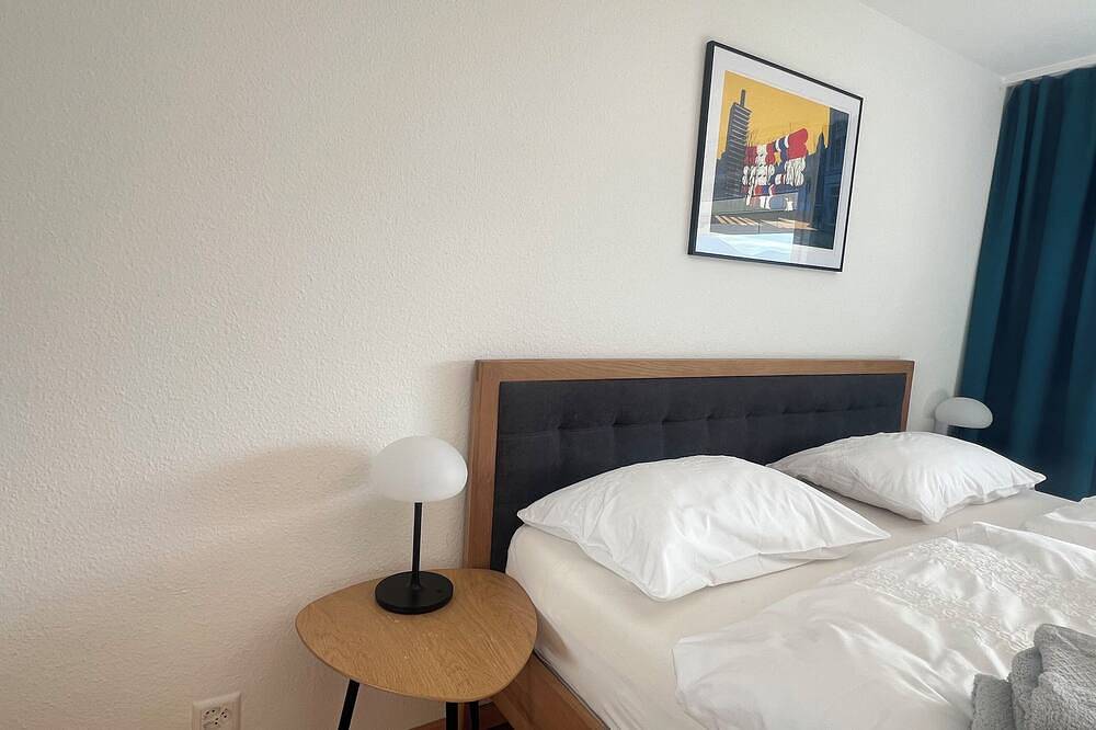 Geheel appartement, \"little lizard\" An apartment for two in Sigriswil, Meer van Thun